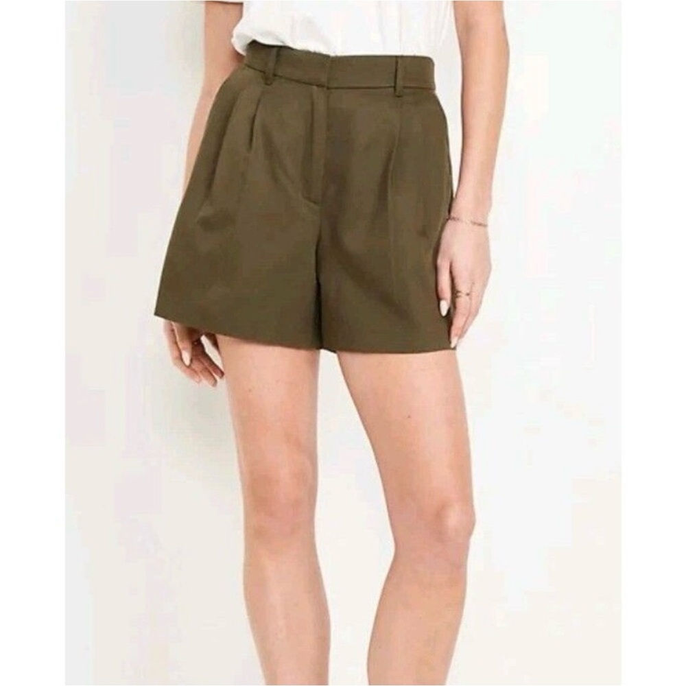 Old Navy NEW Taylor Pleated Shorts | women’s XS